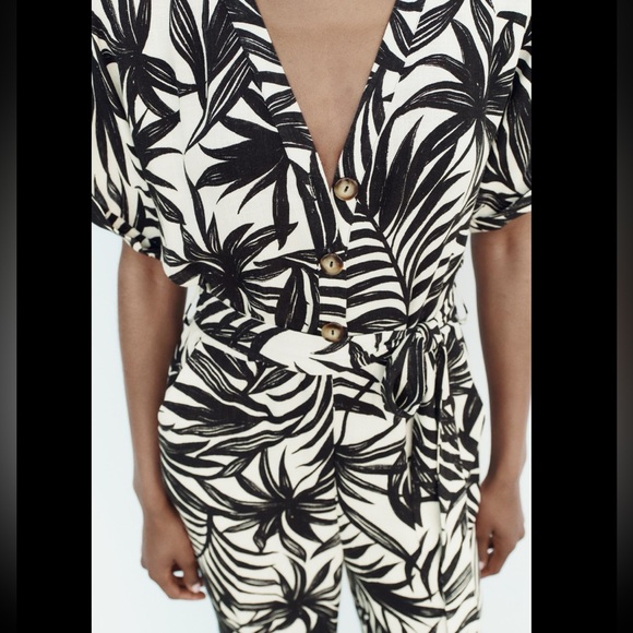 PRINTED BELTED JUMPSUIT - Picture 3 of 9